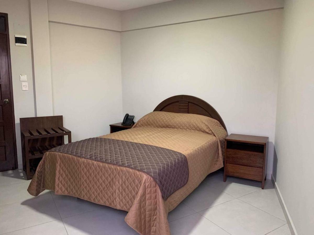Ah Hotel Santa Cruz de La Sierra Εξωτερικό φωτογραφία